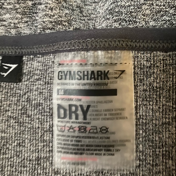 NWOT! Gym shark sports bra size M - Picture 3 of 3